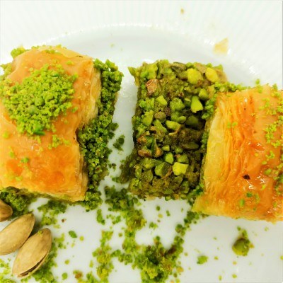 Pistachio baklava 