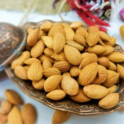 Apricot Kernel Raw &amp; Unsalted 500Gr. - 1