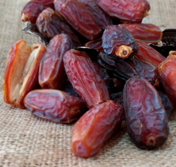 Medina Dates (1 kg) - 2