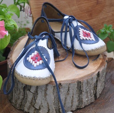 Front White Back Navy Blue Leather Yemeni - 2